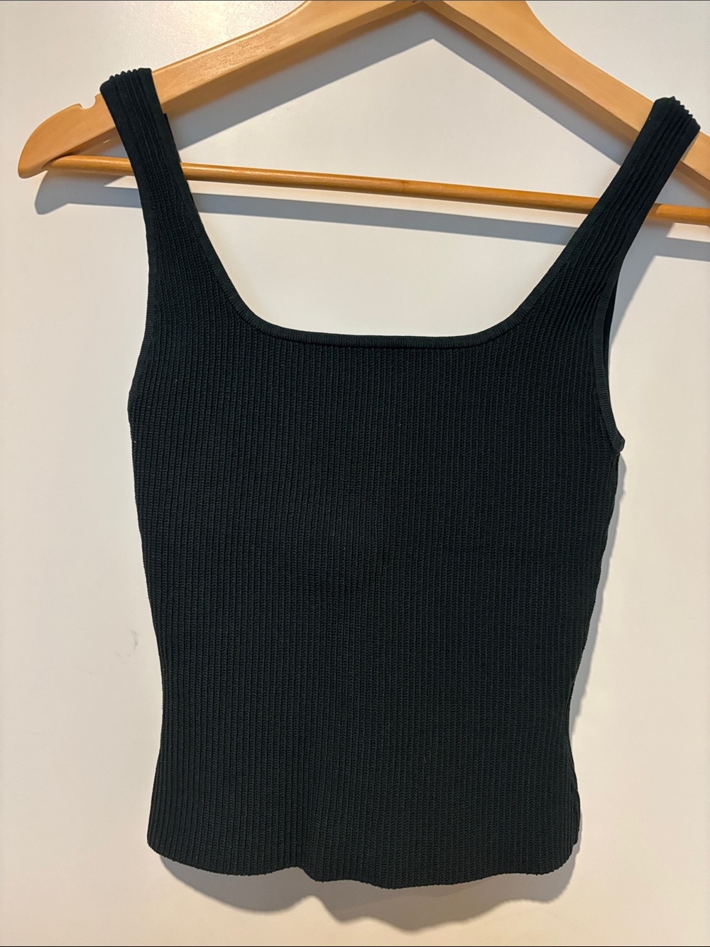 Babaton Black Ribbed Square-Neck Tank